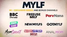 Jouer Films pour adultes gratuits qu'elle aime avoir des relations sexuelles dans le sable
