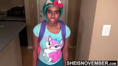 Jouer La belle-fille noire infidèle Sheisnovember surprise en train de mentir, punie avec une baise intense de cowgirl inversée et une pipe avec contact visuel