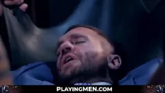 Redare Hunk devine gloryhole pula aspirată înainte de sex anal dur în biroul clasic