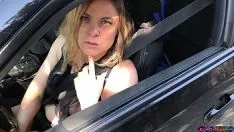 Afspelen Klant met de auto genomen en geneukt door een teef in een luxe bordeel
