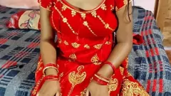 Jouer Morning Desi Delight: Hot Indian Bhabhi's Passionate Bedroom Redersry