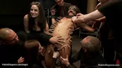 Abspielen Öffentliche Schande: Cece Stone dominierte und Gangbanged