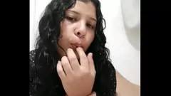 Abspielen Die explizite Webcam -Masturbationssitzung des heißen Teenagers - 18 -jährige Venezolana Amateur
