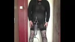 Odtwórz Biseksualny crossdresser uwielbia Piss Play: Real Amator Piss Shower!